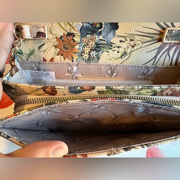 NWOT Betsey Johnson Crossbody Bag - Picture 10 of 11